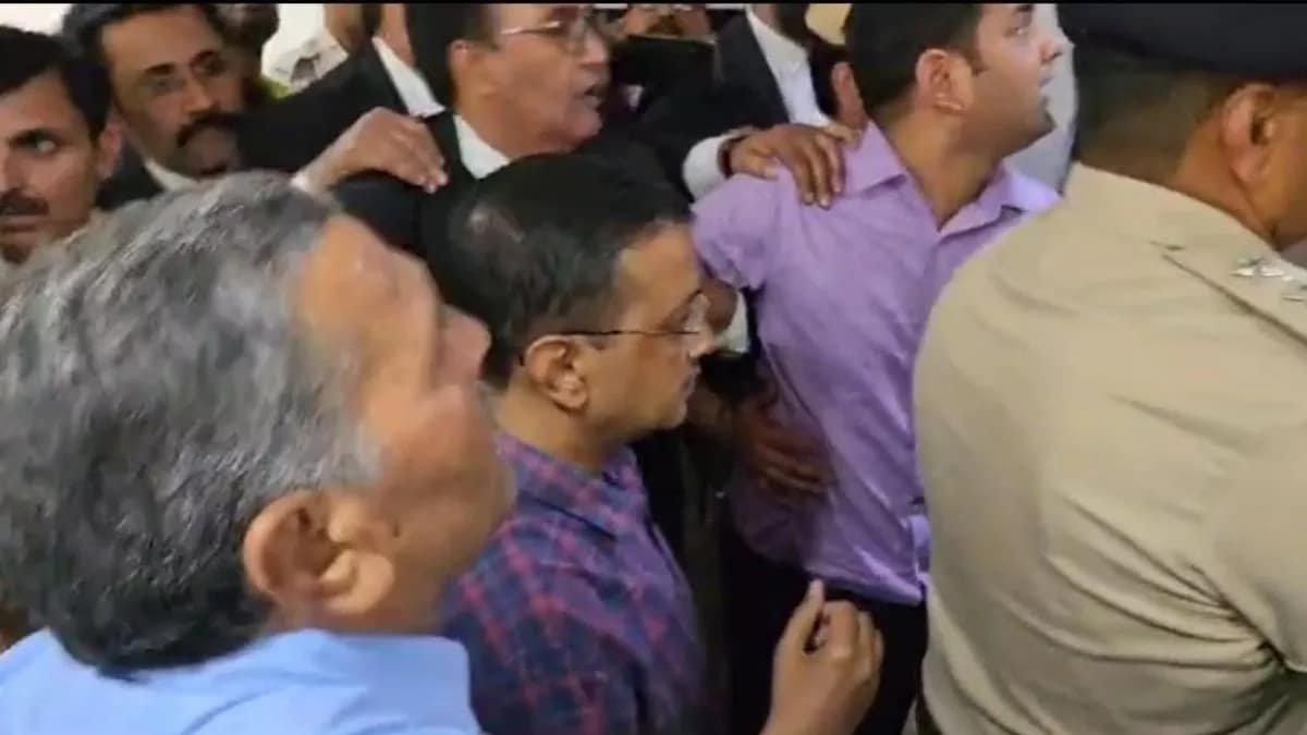 दिल्ली सीएम केजरीवाल को बड़ी राहत, कोर्ट से मिली जमानत; पढ़ें अदालत ने क्या कहा.. 42 दिल्ली सीएम केजरीवाल को बड़ी राहत, कोर्ट से मिली जमानत; पढ़ें अदालत ने क्या कहा.. February 8, 2026