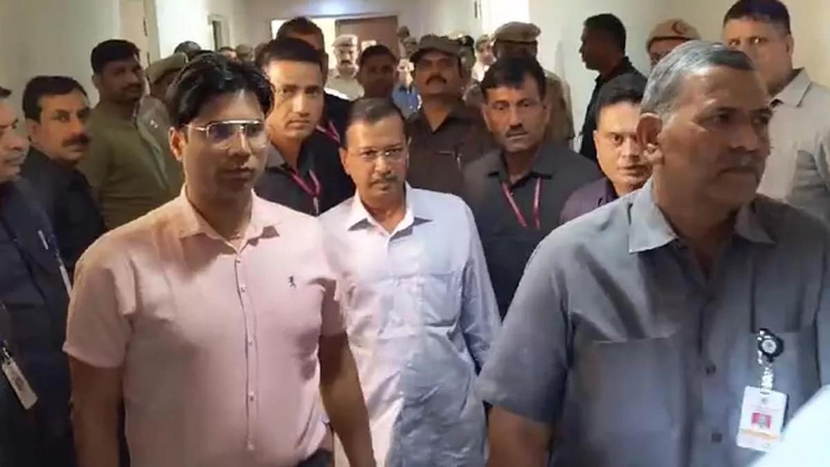 CM केजरीवाल को मिलेगी राहत या जेल में रहेंगे? कुछ देर में दिल्ली हाई कोर्ट सुनाएगा फैसला.. 42 CM केजरीवाल को मिलेगी राहत या जेल में रहेंगे? कुछ देर में दिल्ली हाई कोर्ट सुनाएगा फैसला.. December 2, 2025