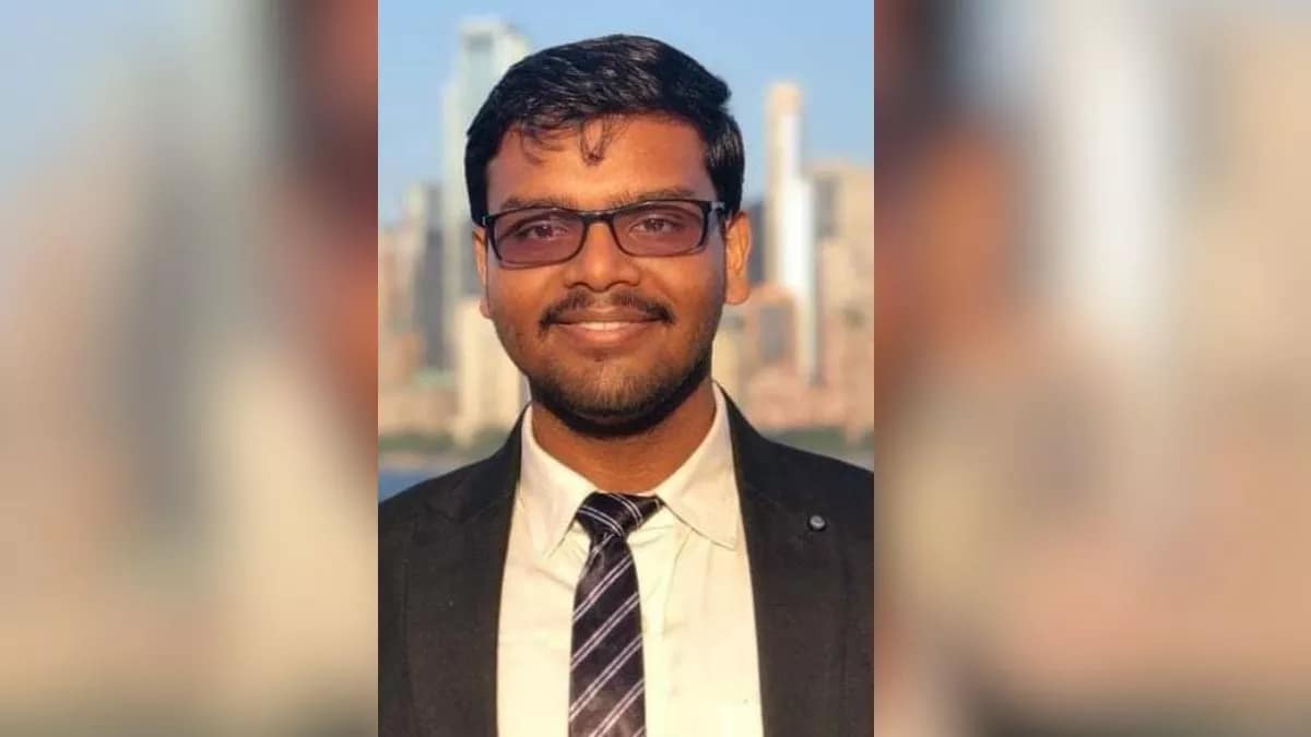 UPSC CSE Result 2023: पापा लग रहा कुछ ज्यादा हो गया... रिजल्ट देखने के बाद ऐसा था टॉपर आदित्य का रिएक्शन.. 42 UPSC CSE Result 2023: पापा लग रहा कुछ ज्यादा हो गया... रिजल्ट देखने के बाद ऐसा था टॉपर आदित्य का रिएक्शन.. December 2, 2025