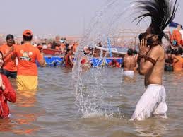 दान में मिले साधुओं से बना है यह अखाड़ा: साधु-संन्यासियों को अंतिम समय में देता है समाधि; विदेशी ले रहे दीक्षा 42 दान में मिले साधुओं से बना है यह अखाड़ा: साधु-संन्यासियों को अंतिम समय में देता है समाधि; विदेशी ले रहे दीक्षा December 2, 2025