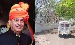 होटल जहांनुमा के मालिक ने सुसाइड किया,भोपाल में अपने घर में खुद को गोली मारी,डिप्रेशन में थे, इलाज चल रहा था.. 42 होटल जहांनुमा के मालिक ने सुसाइड किया,भोपाल में अपने घर में खुद को गोली मारी,डिप्रेशन में थे, इलाज चल रहा था.. December 2, 2025