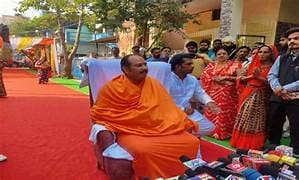 CM शिवराज ने पं. प्रदीप मिश्रा के साथ रोपा पौधा,भोपाल में पं. मिश्रा की कथा का आज आखिरी दिन.. 42 CM शिवराज ने पं. प्रदीप मिश्रा के साथ रोपा पौधा,भोपाल में पं. मिश्रा की कथा का आज आखिरी दिन.. February 16, 2026