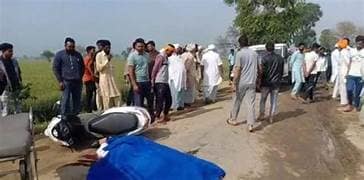 'लड़की से हंसी-मजाक करते हुए ट्राले से भिड़ा दी बस'.. 42 'लड़की से हंसी-मजाक करते हुए ट्राले से भिड़ा दी बस'.. February 17, 2026