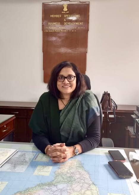 रेलवे बोर्ड को पहली बार मिलेगी महिला चेयरमैन! 42 रेलवे बोर्ड को पहली बार मिलेगी महिला चेयरमैन! February 17, 2026