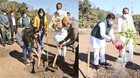'थिंक-20' बैठकें भोपाल में आज से शुरू:22 देशों से आए 94 मेहमान; CM शिवराज के साथ लगाए पौधे.. 42 'थिंक-20' बैठकें भोपाल में आज से शुरू:22 देशों से आए 94 मेहमान; CM शिवराज के साथ लगाए पौधे.. March 7, 2026