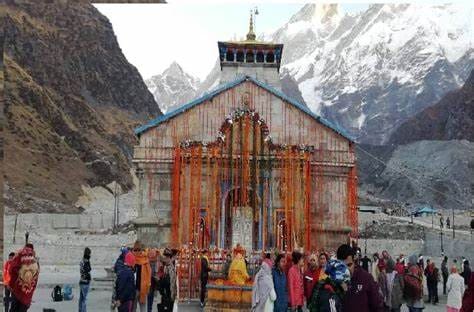 केदारनाथ-बद्रीनाथ में स्पेशल दर्शन के लिए देने होंगे 300 रुपये.. 42 केदारनाथ-बद्रीनाथ में स्पेशल दर्शन के लिए देने होंगे 300 रुपये.. December 2, 2025