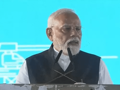 शिवाजी प्रतिमा गिरने पर मोदी बोले- मैं माफी मांगता हूं,इससे पहले शिंदे-फडणवीस और अजित पवार भी माफी मांग चुके; 26 अगस्त को मूर्ति गिरी थी 42 शिवाजी प्रतिमा गिरने पर मोदी बोले- मैं माफी मांगता हूं,इससे पहले शिंदे-फडणवीस और अजित पवार भी माफी मांग चुके; 26 अगस्त को मूर्ति गिरी थी December 13, 2025