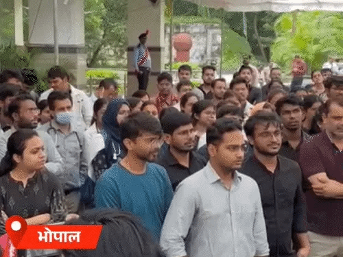 एमपी में आज प्राइवेट अस्पतालों ने भी बंद की OPD,इमरजेंसी सर्विसेस चालू रहेंगी; जूनियर डॉक्टर्स की हड़ताल पर आज हाईकोर्ट में सुनवाई 42 एमपी में आज प्राइवेट अस्पतालों ने भी बंद की OPD,इमरजेंसी सर्विसेस चालू रहेंगी; जूनियर डॉक्टर्स की हड़ताल पर आज हाईकोर्ट में सुनवाई March 7, 2026