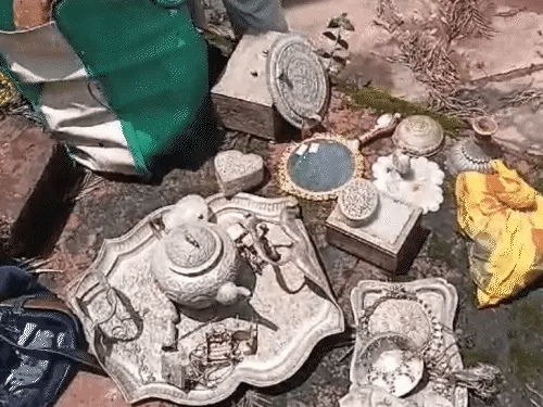 भोपाल में म्यूजियम से चोरी करने वाले का खुलासा,एक बॉटल पानी के सहारे गुजारे 36 घंटे, कीमती सिक्कों के संबंध में किया था रिसर्च 42 भोपाल में म्यूजियम से चोरी करने वाले का खुलासा,एक बॉटल पानी के सहारे गुजारे 36 घंटे, कीमती सिक्कों के संबंध में किया था रिसर्च November 9, 2025