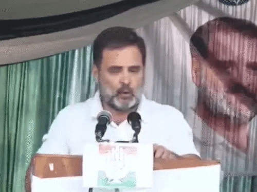 राहुल बोले- जम्मू-कश्मीर में एक राजा बैठा है, नाम एलजी,राज्य को UT बनाकर लोगों का हक छीना, हम इसे वापस दिलाएंगे 42 राहुल बोले- जम्मू-कश्मीर में एक राजा बैठा है, नाम एलजी,राज्य को UT बनाकर लोगों का हक छीना, हम इसे वापस दिलाएंगे December 2, 2025