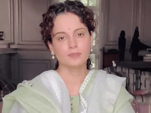 कृषि कानूनों की वापसी वाले बयान पर कंगना की माफी,बोली- मैं अब सिर्फ कलाकार नहीं, राजनेता भी; मेरी राय पर्सनल नहीं रही; अपने शब्द वापस लेती हूं 42 कृषि कानूनों की वापसी वाले बयान पर कंगना की माफी,बोली- मैं अब सिर्फ कलाकार नहीं, राजनेता भी; मेरी राय पर्सनल नहीं रही; अपने शब्द वापस लेती हूं December 2, 2025