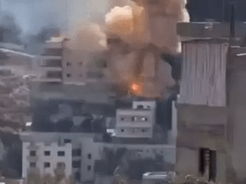 लेबनान में 1600 जगहों पर इजराइली हमले,अब तक 492 की मौत, 1645 घायल; नेतन्याहू बोले- लोग बीच में न आएं हमारी जंग हिजबुल्लाह से 42 लेबनान में 1600 जगहों पर इजराइली हमले,अब तक 492 की मौत, 1645 घायल; नेतन्याहू बोले- लोग बीच में न आएं हमारी जंग हिजबुल्लाह से December 2, 2025