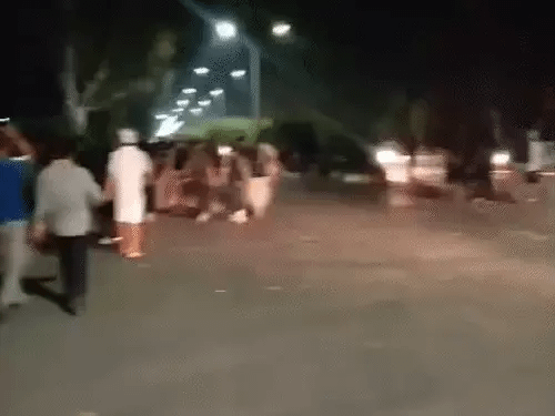 मणिपुर के जिरीबाम में हिंसा, 5 की मौत,घर में घुसकर बुजुर्ग की हत्या; फिर कुकी-मैतेई के बीच फायरिंग में 4 की जान गई 42 मणिपुर के जिरीबाम में हिंसा, 5 की मौत,घर में घुसकर बुजुर्ग की हत्या; फिर कुकी-मैतेई के बीच फायरिंग में 4 की जान गई December 2, 2025