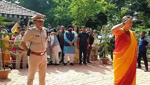 बिलासपुर में स्मृति ईरानी ने भरी हुंकार:कुछ ही देर में शुरु होगी रैली… 42 बिलासपुर में स्मृति ईरानी ने भरी हुंकार:कुछ ही देर में शुरु होगी रैली… March 6, 2026