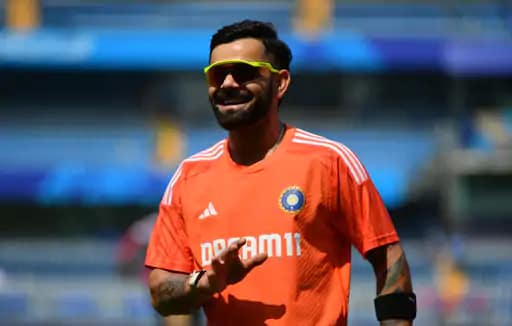 IND Vs SL मैच,कोहली की 70वीं फिफ्टी, इस वर्ल्ड कप में भारत के टॉप स्कोरर बने,गिल आउट 42 IND Vs SL मैच,कोहली की 70वीं फिफ्टी, इस वर्ल्ड कप में भारत के टॉप स्कोरर बने,गिल आउट December 2, 2025