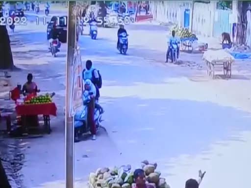 CG में दिनदहाड़े 5 लाख की उठाईगिरी... 42 CG में दिनदहाड़े 5 लाख की उठाईगिरी... March 3, 2026