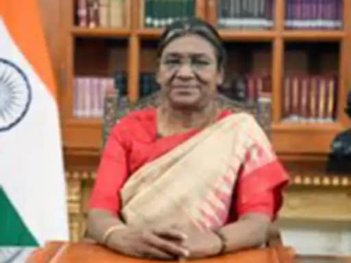 राष्ट्रपति द्रोपदी मुर्मु करेंगी उज्जैन-इंदौर सिक्स लेन रोड का भूमिपूजन,महाकाल मंदिर दर्शन भी करेगी महामहिम 42 राष्ट्रपति द्रोपदी मुर्मु करेंगी उज्जैन-इंदौर सिक्स लेन रोड का भूमिपूजन,महाकाल मंदिर दर्शन भी करेगी महामहिम December 2, 2025