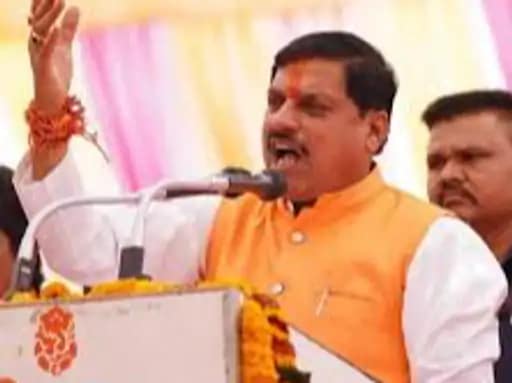 कर्मचारियों को लेकर जीतू पटवारी के बयान CM का पलटवार,कहा- रस्सी जल गई पर बल नहीं गया, पीसीसी चीफ कर्मचारियों का अपमान कर रहे 42 कर्मचारियों को लेकर जीतू पटवारी के बयान CM का पलटवार,कहा- रस्सी जल गई पर बल नहीं गया, पीसीसी चीफ कर्मचारियों का अपमान कर रहे December 2, 2025