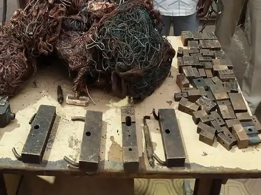 पुराने कर्मचारी ने कंपनी को लगाई लाखों की चपत... 42 पुराने कर्मचारी ने कंपनी को लगाई लाखों की चपत... March 6, 2026