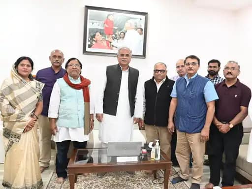 बाल दिवस पर मुख्यमंत्री भूपेश बघेल ने किया लोकार्पण, पहले प्रधानमंत्री पर ऑडियो-विजुअल सामग्री मिलेगी... 42 बाल दिवस पर मुख्यमंत्री भूपेश बघेल ने किया लोकार्पण, पहले प्रधानमंत्री पर ऑडियो-विजुअल सामग्री मिलेगी... March 6, 2026