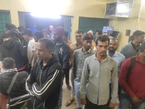 युवक के सुसाइड के बाद देर रात तक बवाल,FIR और गिरफ्तारी की मांग... 42 युवक के सुसाइड के बाद देर रात तक बवाल,FIR और गिरफ्तारी की मांग... March 6, 2026