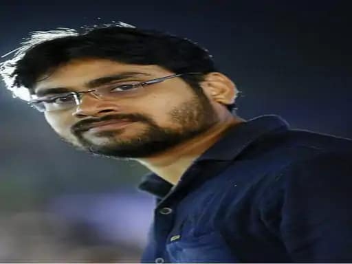 माओवादियों ने की महिला सरपंच पति की हत्या हथियारबंद नक्सलियों ने धारदार हथियार से रेता गला.. 42 माओवादियों ने की महिला सरपंच पति की हत्या हथियारबंद नक्सलियों ने धारदार हथियार से रेता गला.. March 6, 2026