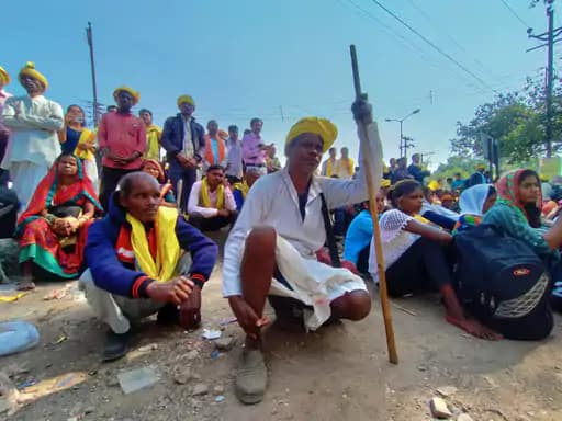 5 घंटे सड़क जाम..और फिर आदिवासियों का हंगामा, आरक्षण मसले पर CM आवास घेरने निकले प्रदर्शनकारियों को पुलिस ने रोका तो हुआ बवाल... 42 5 घंटे सड़क जाम..और फिर आदिवासियों का हंगामा, आरक्षण मसले पर CM आवास घेरने निकले प्रदर्शनकारियों को पुलिस ने रोका तो हुआ बवाल... December 2, 2025