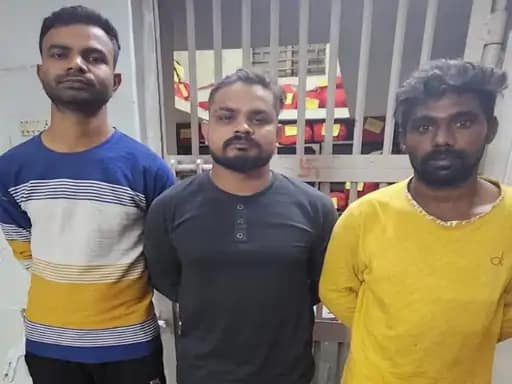 रायपुर में युवक की गला काटकर हत्या... 42 रायपुर में युवक की गला काटकर हत्या... March 6, 2026