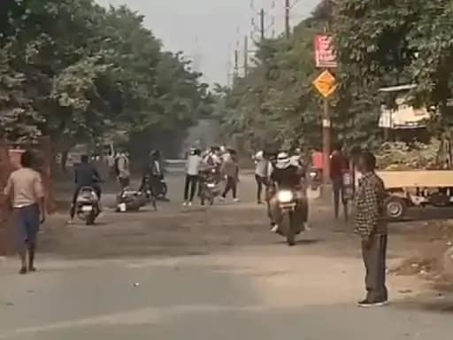 IIMT यूनिवर्सिटी में भिड़े दो छात्रों के गुट.. 42 IIMT यूनिवर्सिटी में भिड़े दो छात्रों के गुट.. December 2, 2025