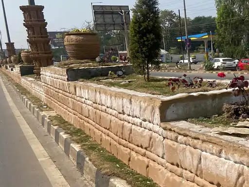 डिवाइडर घोटाले पर बोले निगम कमिश्नर- खुला चैलेंज कर रहा हूं, मेरी शिकायत कर दें.. 42 डिवाइडर घोटाले पर बोले निगम कमिश्नर- खुला चैलेंज कर रहा हूं, मेरी शिकायत कर दें.. March 6, 2026