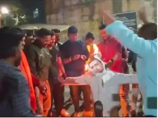 छत्तीसगढ़ में पाकिस्तानी मंत्री पर बवाल... 42 छत्तीसगढ़ में पाकिस्तानी मंत्री पर बवाल... December 22, 2025