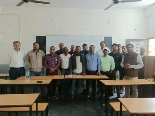 CG के 45 हजार संविदा कर्मचारी कर देंगे काम बंद.. 42 CG के 45 हजार संविदा कर्मचारी कर देंगे काम बंद.. December 2, 2025