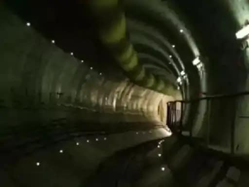 देश में पहली बार चली अंडर वाटर ट्रेन.. 42 देश में पहली बार चली अंडर वाटर ट्रेन.. March 7, 2026