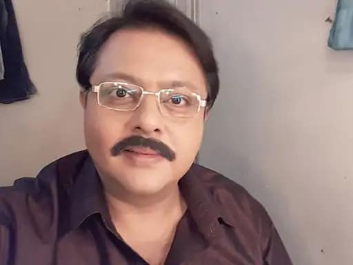 अनुपमा एक्टर नितेश पांडे का निधन,देर रात आया हार्ट अटैक, 'ओम शांति ओम' में बने थे शाहरुख के असिस्टेंट.. 42 अनुपमा एक्टर नितेश पांडे का निधन,देर रात आया हार्ट अटैक, 'ओम शांति ओम' में बने थे शाहरुख के असिस्टेंट.. March 7, 2026