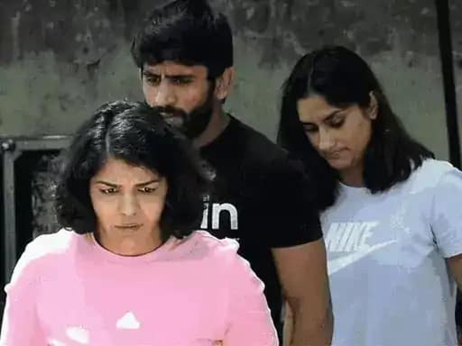 रेसलर बजरंग पूनिया का ऐलान,केंद्र सरकार बृजभूषण की गिरफ्तारी को तैयार नहीं, 15 जून के बाद फिर धरना देंगे.. 42 रेसलर बजरंग पूनिया का ऐलान,केंद्र सरकार बृजभूषण की गिरफ्तारी को तैयार नहीं, 15 जून के बाद फिर धरना देंगे.. March 6, 2026