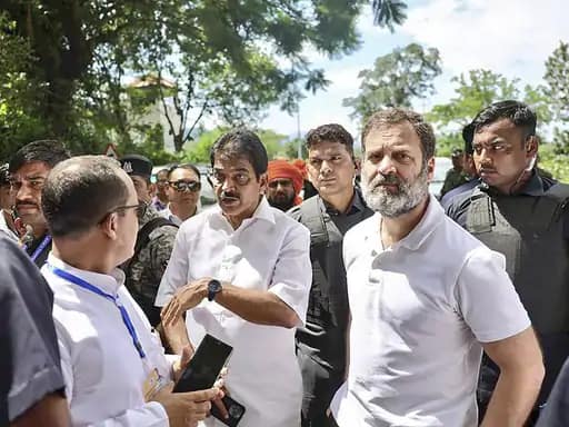 मणिपुर हिंसा के बीच राज्यपाल से मिलेंगे CM बीरेन.. 42 मणिपुर हिंसा के बीच राज्यपाल से मिलेंगे CM बीरेन.. February 16, 2026