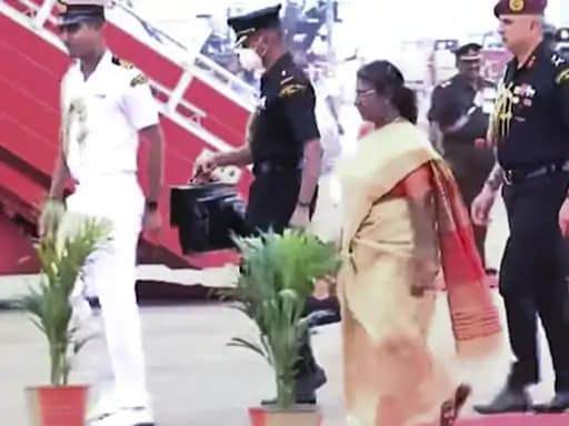 राष्ट्रपति मुर्मू ने वॉरशिप INS विंध्यगिरी लॉन्च किया,ब्रह्मोस तैनात हो सकेगी.. 42 राष्ट्रपति मुर्मू ने वॉरशिप INS विंध्यगिरी लॉन्च किया,ब्रह्मोस तैनात हो सकेगी.. February 15, 2026