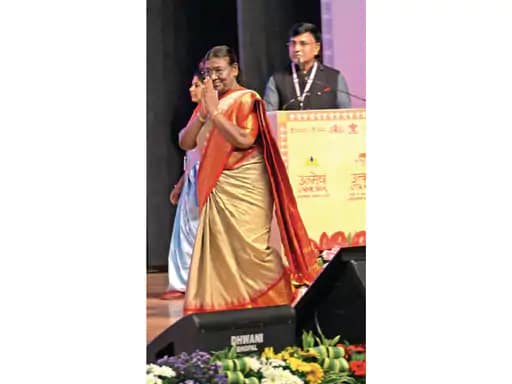 राष्ट्रपति बनने के बाद मेरी सबसे अधिक यात्राएं मप्र में हुईं, भोपाल में साहित्य और सांस्कृतिक महोत्सव का शुभारंभ.. 42 राष्ट्रपति बनने के बाद मेरी सबसे अधिक यात्राएं मप्र में हुईं, भोपाल में साहित्य और सांस्कृतिक महोत्सव का शुभारंभ.. February 20, 2026