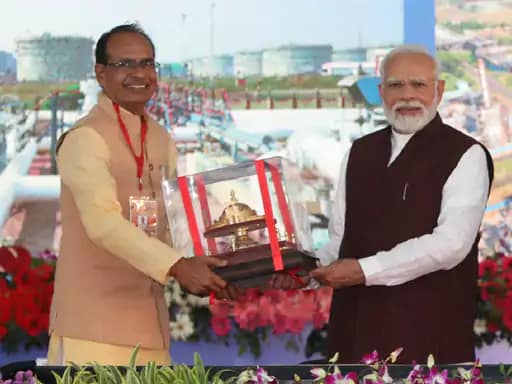 मोदी बोले- घमंडिया गठबंधन सनातन को समाप्त करना चाहता है,बीना में कहा- गांधी के आखिरी शब्द थे हे राम.. 42 मोदी बोले- घमंडिया गठबंधन सनातन को समाप्त करना चाहता है,बीना में कहा- गांधी के आखिरी शब्द थे हे राम.. December 2, 2025