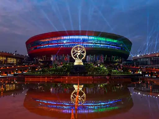 G20 के दौरान मोदी की 15 देशों से द्विपक्षीय वार्ता.. 42 G20 के दौरान मोदी की 15 देशों से द्विपक्षीय वार्ता.. December 3, 2025