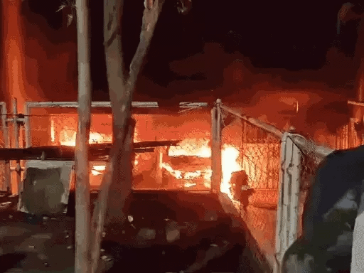 मुंबई में 6 मंजिला इमारत में आग, 7 की मौत,51 लोग झुलसे, पांच की हालत नाजुक.. 42 मुंबई में 6 मंजिला इमारत में आग, 7 की मौत,51 लोग झुलसे, पांच की हालत नाजुक.. December 14, 2025