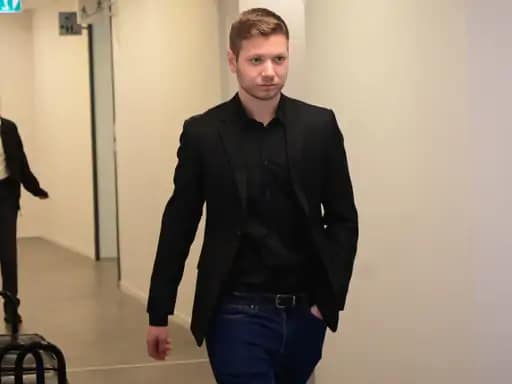 गाजा में इंडोनेशियाई अस्पताल को इजराइली टैंकों ने घेरा,अल-शिफा अस्पताल में 55 मीटर लंबी टनल, IDF का दावा- यहां से हमला हो रहा था 42 गाजा में इंडोनेशियाई अस्पताल को इजराइली टैंकों ने घेरा,अल-शिफा अस्पताल में 55 मीटर लंबी टनल, IDF का दावा- यहां से हमला हो रहा था December 2, 2025