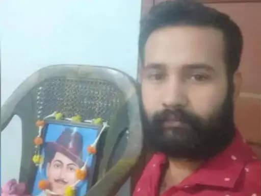 लोकसभा घुसपैठ केस के मास्टरमाइंड ललित का सरेंडर,सबूत मिटाने के लिए चारों साथियों के फोन जलाए.. 42 लोकसभा घुसपैठ केस के मास्टरमाइंड ललित का सरेंडर,सबूत मिटाने के लिए चारों साथियों के फोन जलाए.. March 6, 2026