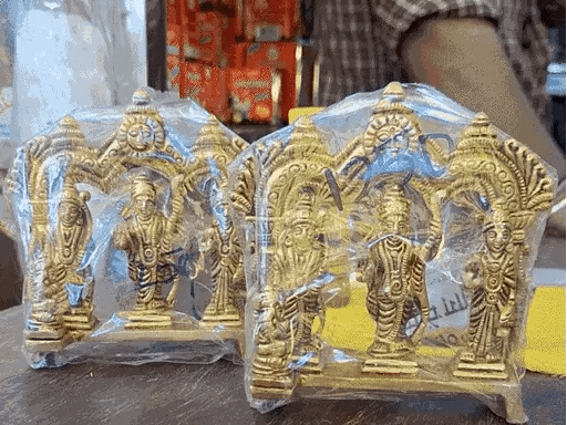 अयोध्या में प्राण प्रतिष्ठा, भोपाल में दीवाली सा माहौल,हर चौराहे पर भगवा पताका लगाईं, भगवा झंडों और सजावट के सामान की डिमांड 42 अयोध्या में प्राण प्रतिष्ठा, भोपाल में दीवाली सा माहौल,हर चौराहे पर भगवा पताका लगाईं, भगवा झंडों और सजावट के सामान की डिमांड March 1, 2026