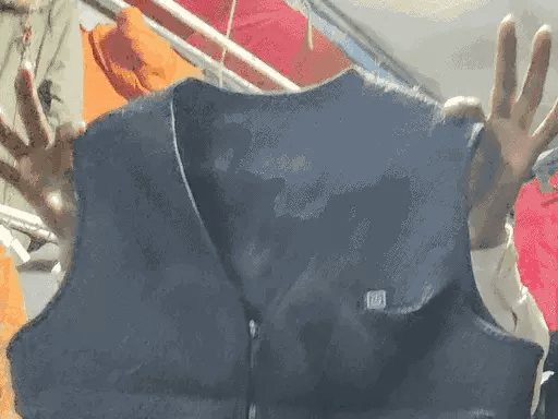 भोपाल के इज्तिमा मार्केट में आई इलेक्ट्रिक जैकेट,16 मिनट में चार्ज, कड़ाके की ठंड में घंटों मिलती है राहत.. 42 भोपाल के इज्तिमा मार्केट में आई इलेक्ट्रिक जैकेट,16 मिनट में चार्ज, कड़ाके की ठंड में घंटों मिलती है राहत.. March 9, 2026