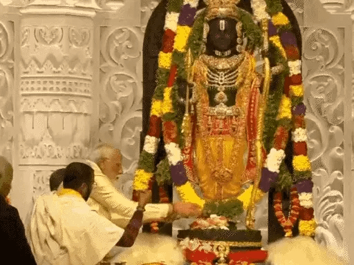 रामलला की नई मूर्ति का नाम बालक राम होगा,प्राण प्रतिष्ठा में शामिल पुजारी बोले- प्रभु बच्चे की तरह दिखते हैं, उनकी उम्र 5 साल 42 रामलला की नई मूर्ति का नाम बालक राम होगा,प्राण प्रतिष्ठा में शामिल पुजारी बोले- प्रभु बच्चे की तरह दिखते हैं, उनकी उम्र 5 साल December 2, 2025