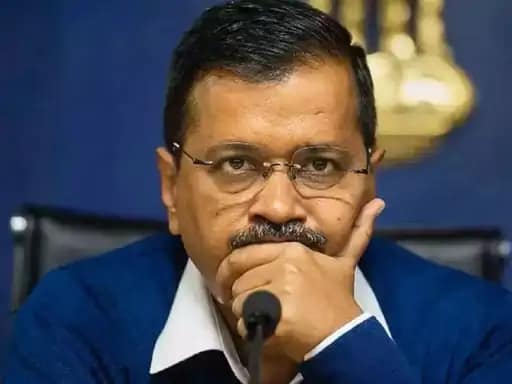 AAP का दावा- केजरीवाल आज गिरफ्तार हो सकते हैं,मंत्री आतिशी बोलीं- ED की रेड पड़ेगी.. 42 AAP का दावा- केजरीवाल आज गिरफ्तार हो सकते हैं,मंत्री आतिशी बोलीं- ED की रेड पड़ेगी.. February 11, 2026