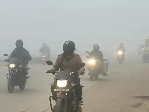 उत्तर भारत में कोहरा और शीतलहर, तीन फरवरी से इन इलाकों में बारिश के आसार 42 उत्तर भारत में कोहरा और शीतलहर, तीन फरवरी से इन इलाकों में बारिश के आसार December 2, 2025