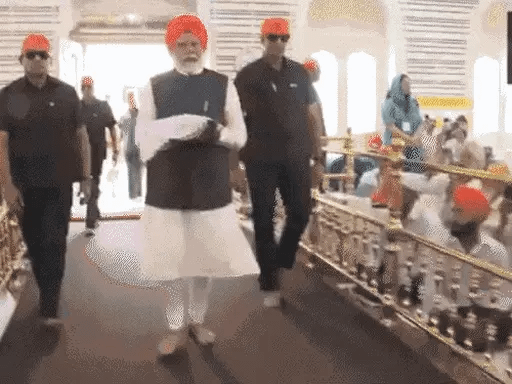 PM ने पटना साहिब गुरुद्वारे में मत्था टेका, रोटी बेली, सब्जी बनाई फिर लंगर में खाना परोसा 42 PM ने पटना साहिब गुरुद्वारे में मत्था टेका, रोटी बेली, सब्जी बनाई फिर लंगर में खाना परोसा December 25, 2025