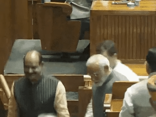 ओम बिरला ध्वनि मत से लोकसभा स्पीकर चुने गए,मोदी-राहुल ने साथ जाकर उन्हें आसंदी पर बैठाया; विपक्ष ने वोटिंग की मांग की थी 42 ओम बिरला ध्वनि मत से लोकसभा स्पीकर चुने गए,मोदी-राहुल ने साथ जाकर उन्हें आसंदी पर बैठाया; विपक्ष ने वोटिंग की मांग की थी March 9, 2026